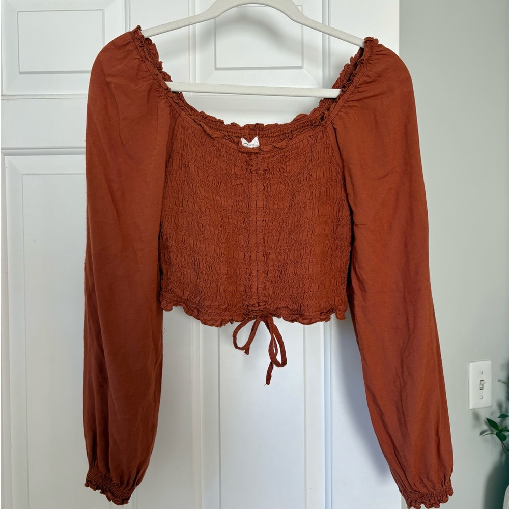 Women’s long sleeve crop blouse